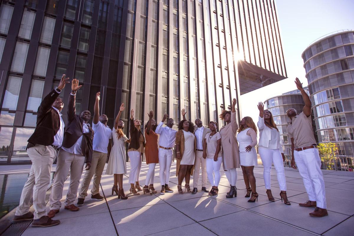 NEW LIFE GOSPEL CHOIR